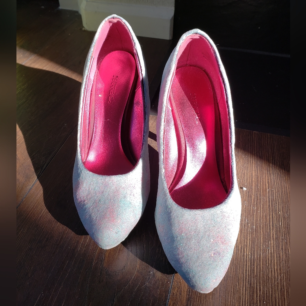 Opal inspired, high heel Xappeal pumps, size 9